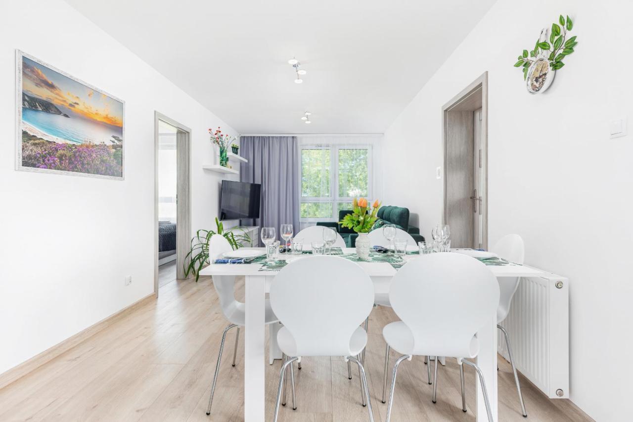 Apartament Deluxe Platany C38 By Renters Kołobrzeg Exterior foto