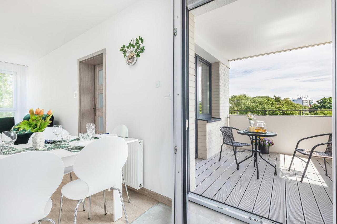 Apartament Deluxe Platany C38 By Renters Kołobrzeg Exterior foto
