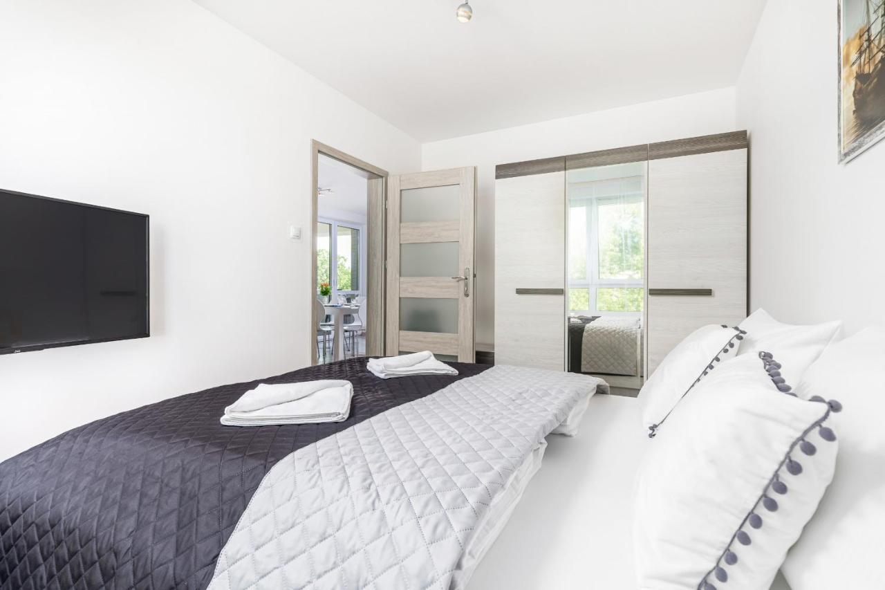 Apartament Deluxe Platany C38 By Renters Kołobrzeg Exterior foto