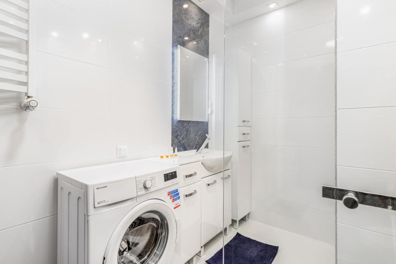 Apartament Deluxe Platany C38 By Renters Kołobrzeg Exterior foto